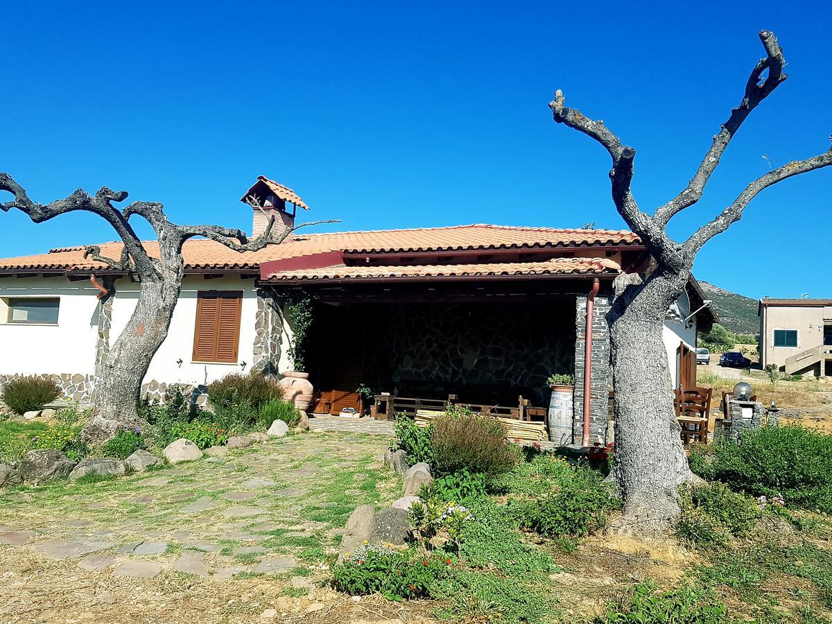 Agriturismo Gennemara B&B Perdaxius Luaran gambar
