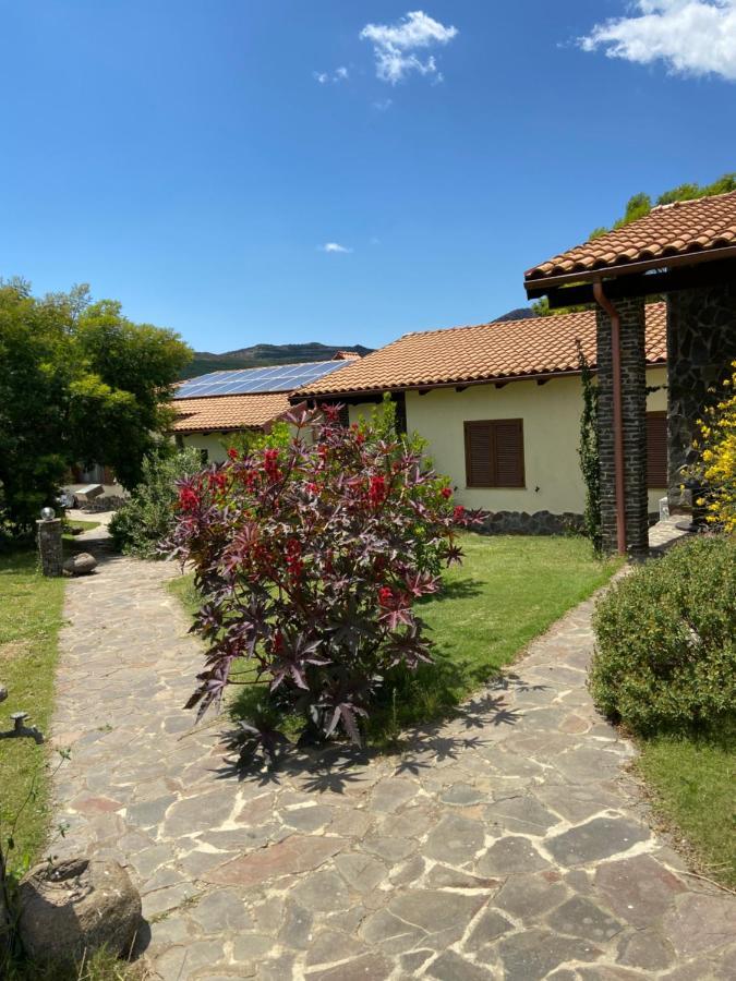 Agriturismo Gennemara B&B Perdaxius Luaran gambar